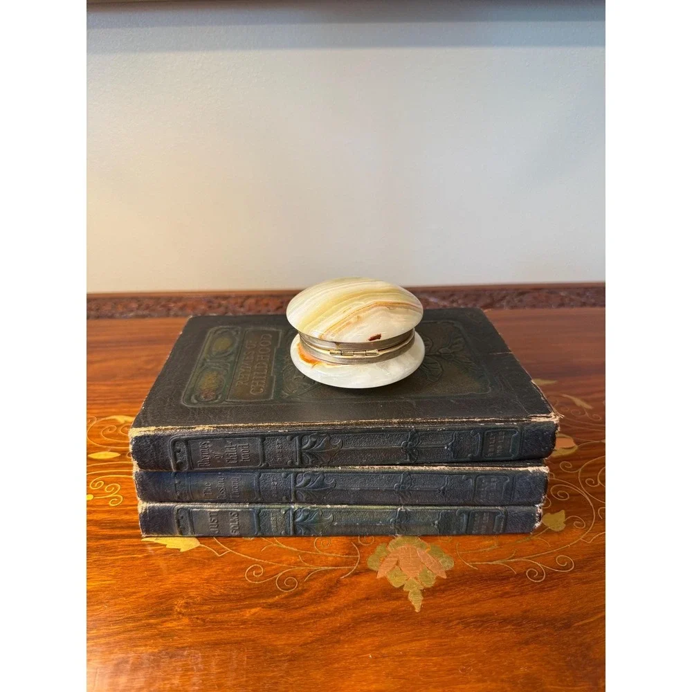 Vintage‎ Onyx Jewelry Box - Small Round Stone Trinket Box